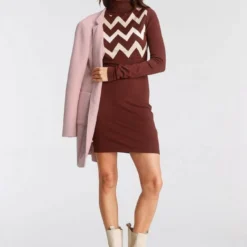 Melrose Strickkleid mit Zickzack-Muster - NEUE KOLLEKTION -Melrosesan Geschaft 06b81e42 8e90 5af6 8cd0 4e45f1b92137