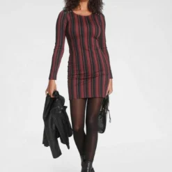 Melrose Jerseykleid in Streifen-Design mit Ziernieten 15 Melrose Jerseykleid in Streifen-Design mit Ziernieten -Melrosesan Geschaft 35bb6bc7 dcfb 58d6 8145 db1d5a7333de