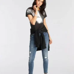 Melrose Rundhalsshirt mit Folienprint - NEUE KOLLEKTION 8 Melrose Rundhalsshirt mit Folienprint - NEUE KOLLEKTION -Melrosesan Geschaft 3ecadfb2 9e77 5361 b070 ca2b669050f2