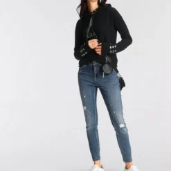 Melrose Strickpullover mit Kapuze und Ösen-Details - NEUE KOLLEKTION -Melrosesan Geschaft 5f8b265c e8a8 5504 a774 9026c74cf21e