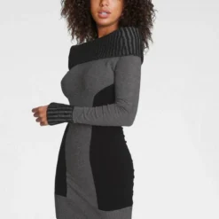 Melrose Strickkleid mit Carmen-Ausschnitt