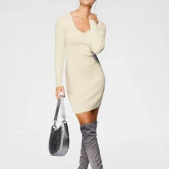 Melrose Strickkleid mit Glitzersteinen und Rippenstrick Offwhite, Schwarz -Melrosesan Geschaft 636f6885 0080 5b6f 9c56 209cd13da7cf