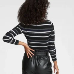 Melrose V-Ausschnitt-Pullover mit weichem Glitzergarn und Pailletten-Details Schwarz-grau-gestreift, Schwarz-royalblau-gestreift -Melrosesan Geschaft 6da504c2 386f 574c aa0b 54b268b6f533