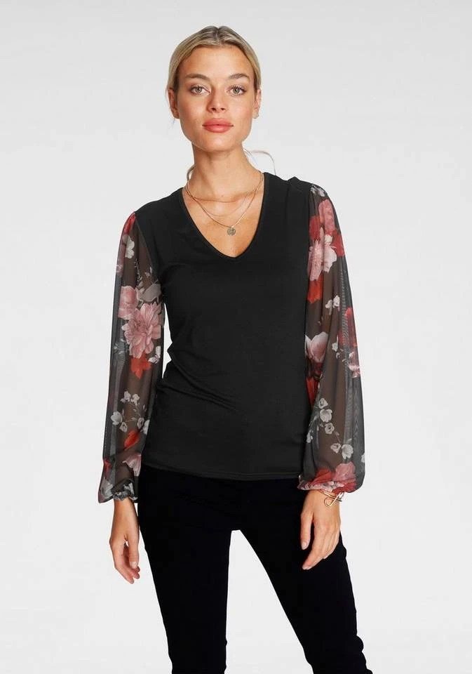 Melrose V-Shirt mit trransparenten, bedruckten Ärmeln Schwarz-weiß-gemustert, Schwarz-geblümt 1 Melrose V-Shirt mit trransparenten, bedruckten Ärmeln Schwarz-weiß-gemustert, Schwarz-geblümt