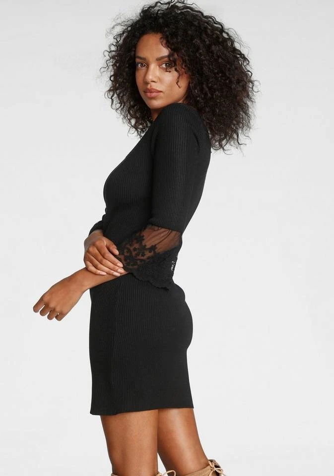 Melrose Strickkleid mit Volant aus Spitze 2 Melrose Strickkleid mit Volant aus Spitze – Bild 2