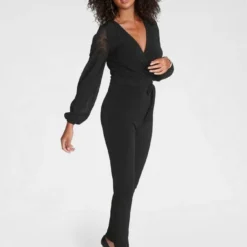 Melrose Jumpsuit mit Spitze - NEUE KOLLEKTION