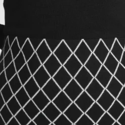 Melrose Strickkleid mit Reißverschluss und Grafik-Design -Melrosesan Geschaft b5b42935 f05e 5818 9af7 091e70c03ae6