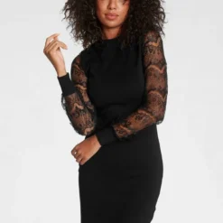 Melrose Strickkleid mit Spitzen-Arm