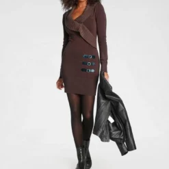 Melrose Strickkleid mit Zierschnallen 11 Melrose Strickkleid mit Zierschnallen -Melrosesan Geschaft cd8cda3c 50c8 5116 a8b4 9e5bfa7eb586