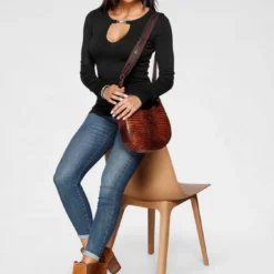 Melrose Strickpullover mit Glitzerschnalle 9 Melrose Strickpullover mit Glitzerschnalle -Melrosesan Geschaft d4938308 da8e 5d8e a010 72f86a11d2e0