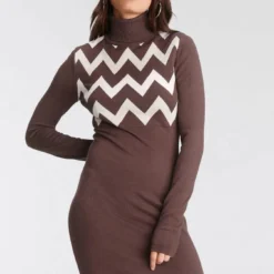 Melrose Strickkleid mit Zickzack-Muster - NEUE KOLLEKTION